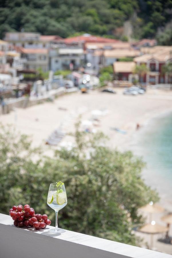 Krioneri Beach Parga Eksteriør billede